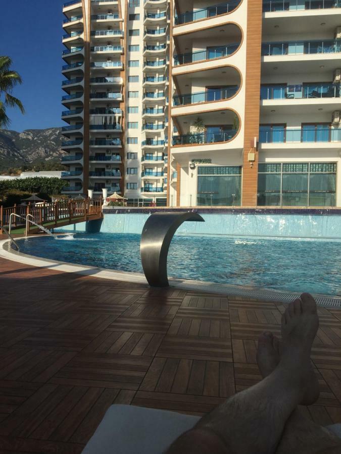 Azura Park Apartment Mahmutlar Kültér fotó